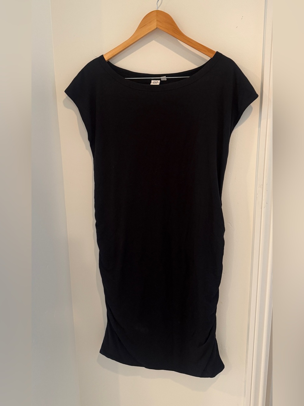 GAP Black Cap Sleeve Tunic Top
